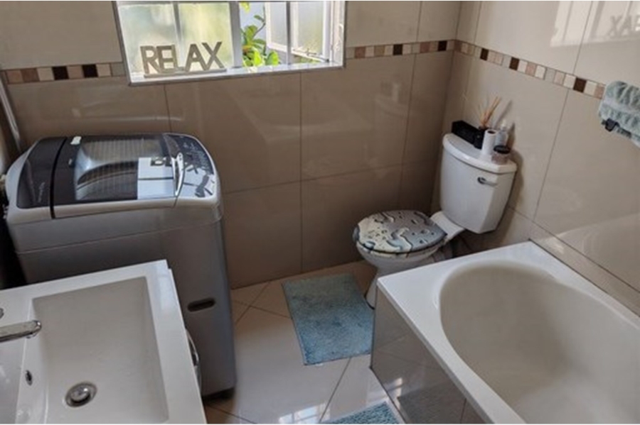 To Let 2 Bedroom Property for Rent in Sundowner Gauteng