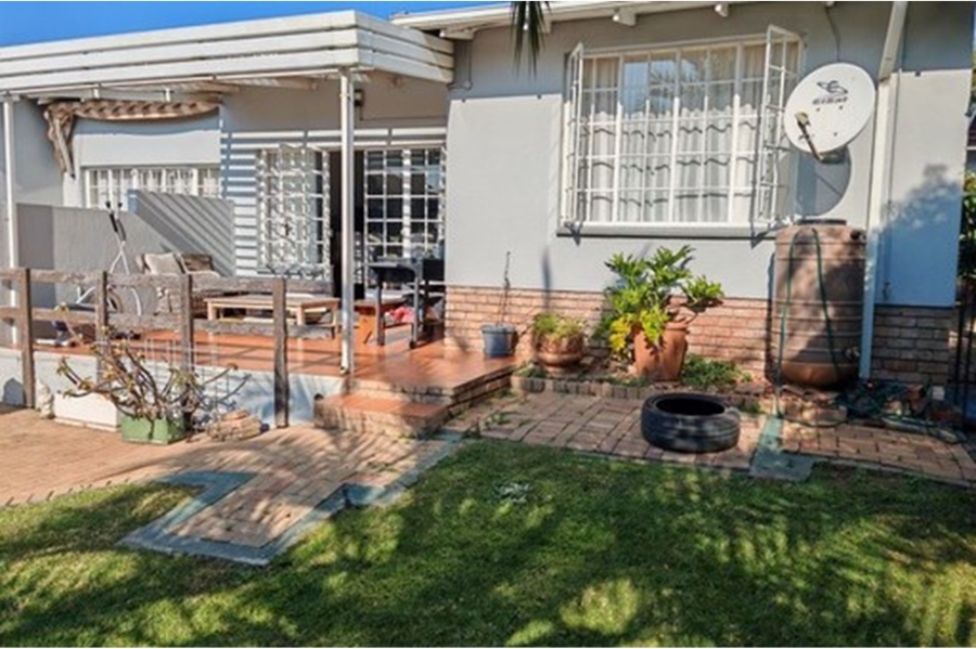 To Let 2 Bedroom Property for Rent in Sundowner Gauteng