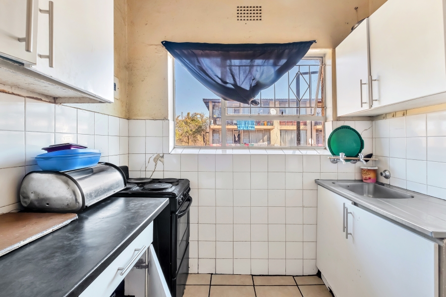 2 Bedroom Property for Sale in Windsor East Gauteng
