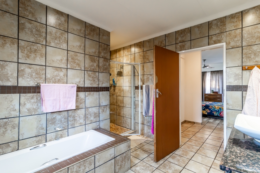 3 Bedroom Property for Sale in Suiderberg Gauteng