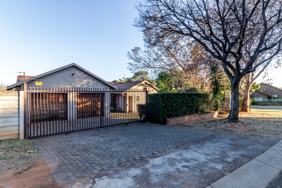 3 Bedroom Property for Sale in Suiderberg Gauteng