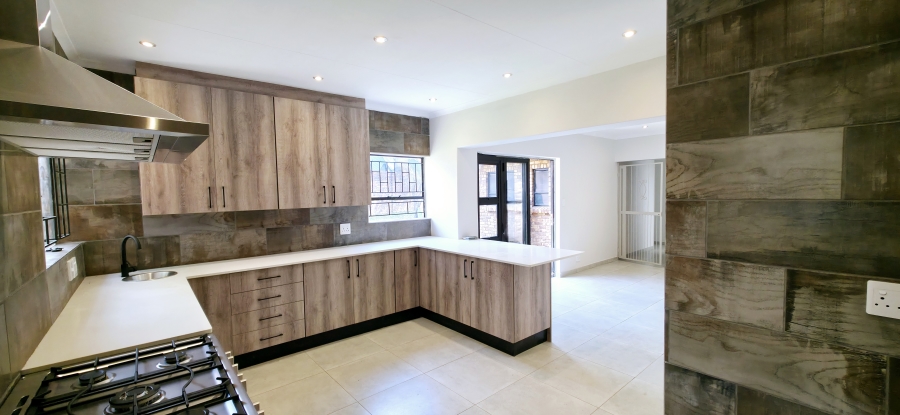 3 Bedroom Property for Sale in Moreleta Park Gauteng