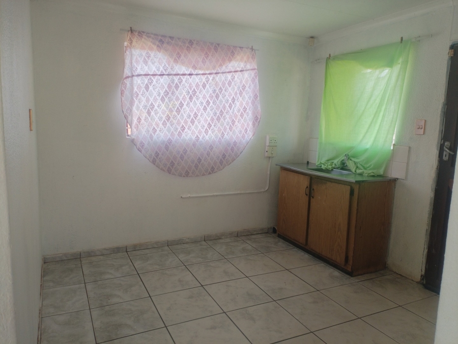 To Let 2 Bedroom Property for Rent in Toekomsrus Gauteng