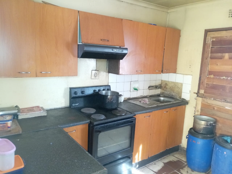 4 Bedroom Property for Sale in Moleleki Gauteng