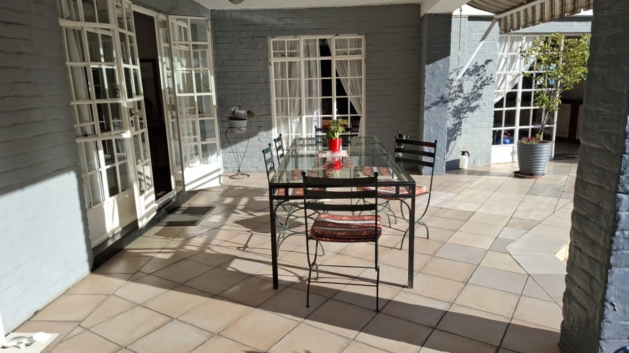 To Let 9 Bedroom Property for Rent in Morningside Gauteng