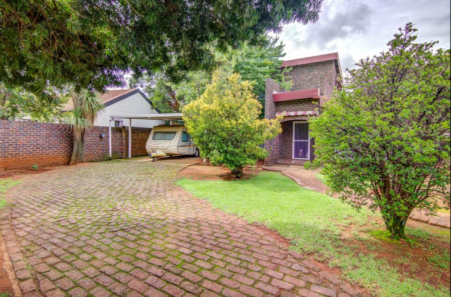 3 Bedroom Property for Sale in Ravenswood Gauteng