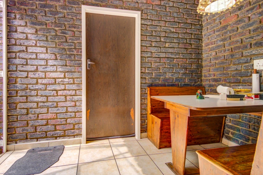 3 Bedroom Property for Sale in Ravenswood Gauteng