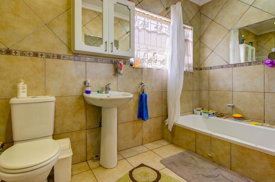 3 Bedroom Property for Sale in Ravenswood Gauteng