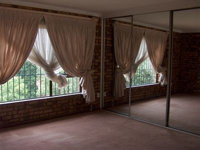 3 Bedroom Property for Sale in Glenvista Gauteng