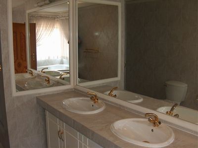 3 Bedroom Property for Sale in Glenvista Gauteng