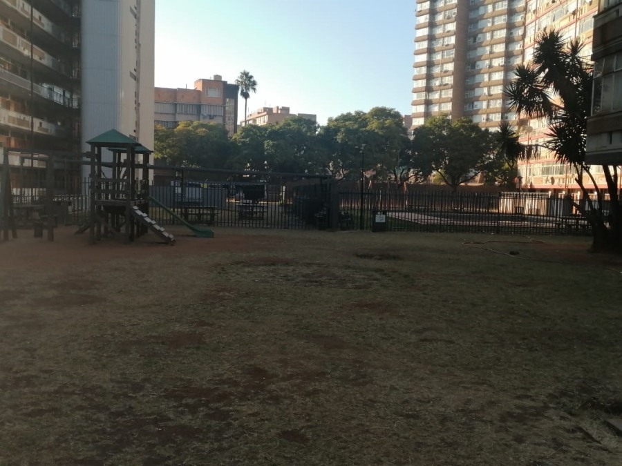 2 Bedroom Property for Sale in Sunnyside Gauteng
