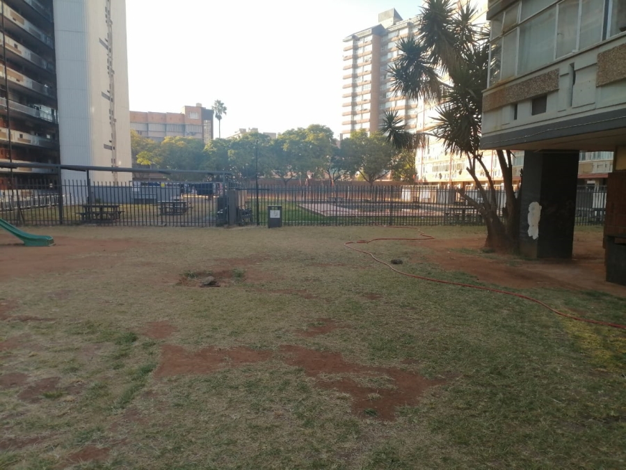 2 Bedroom Property for Sale in Sunnyside Gauteng