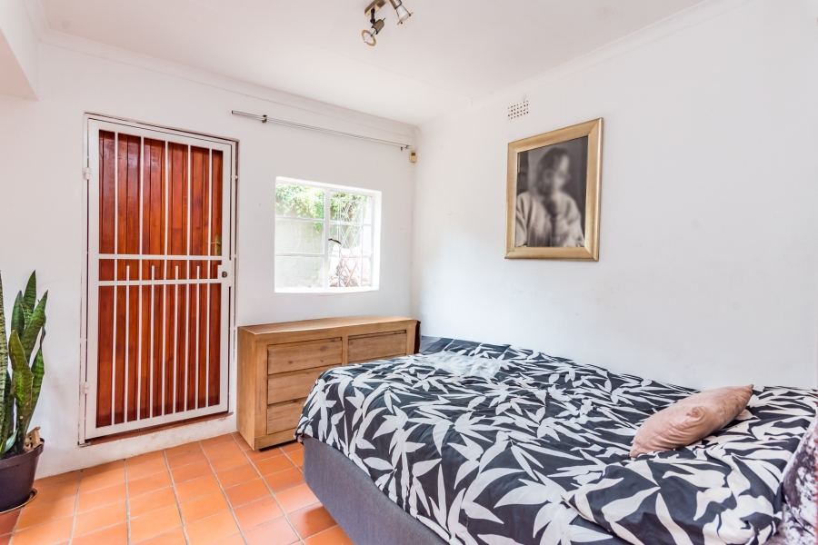 To Let 1 Bedroom Property for Rent in Melville Gauteng