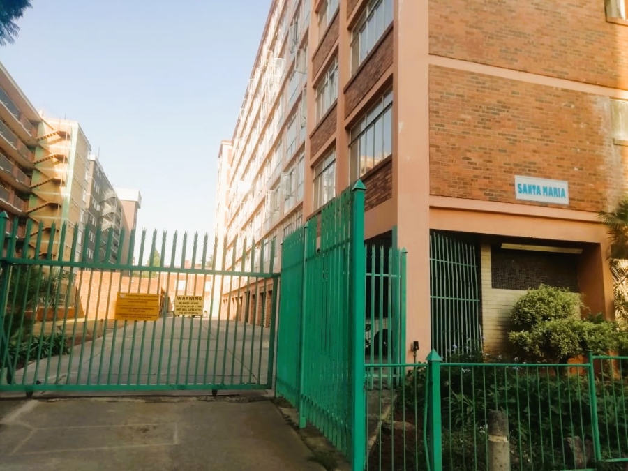 To Let 1 Bedroom Property for Rent in Sunnyside Gauteng