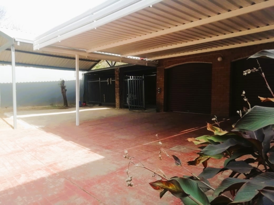 To Let 3 Bedroom Property for Rent in Baileys Muckleneuk Gauteng