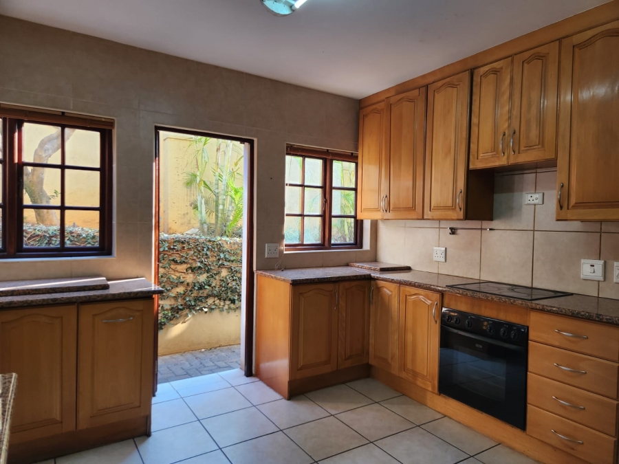 To Let 3 Bedroom Property for Rent in Bedfordview Gauteng