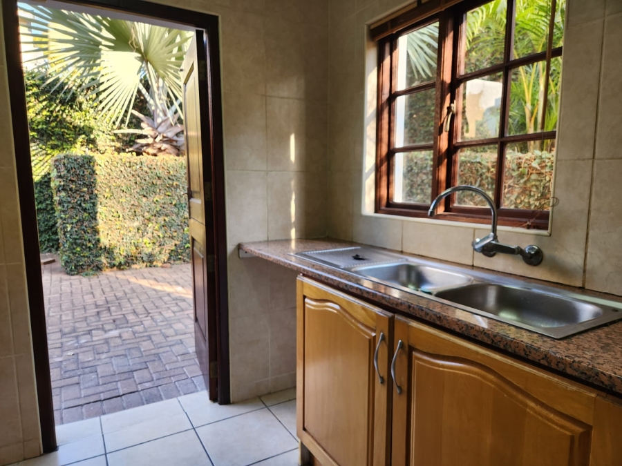 To Let 3 Bedroom Property for Rent in Bedfordview Gauteng