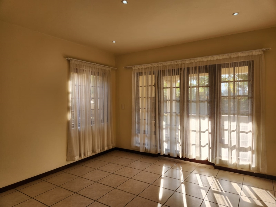 To Let 3 Bedroom Property for Rent in Bedfordview Gauteng