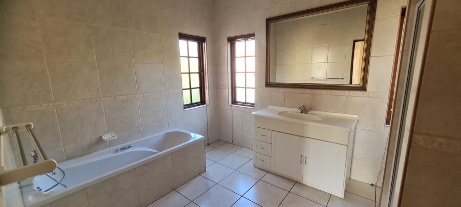 To Let 3 Bedroom Property for Rent in Bedfordview Gauteng