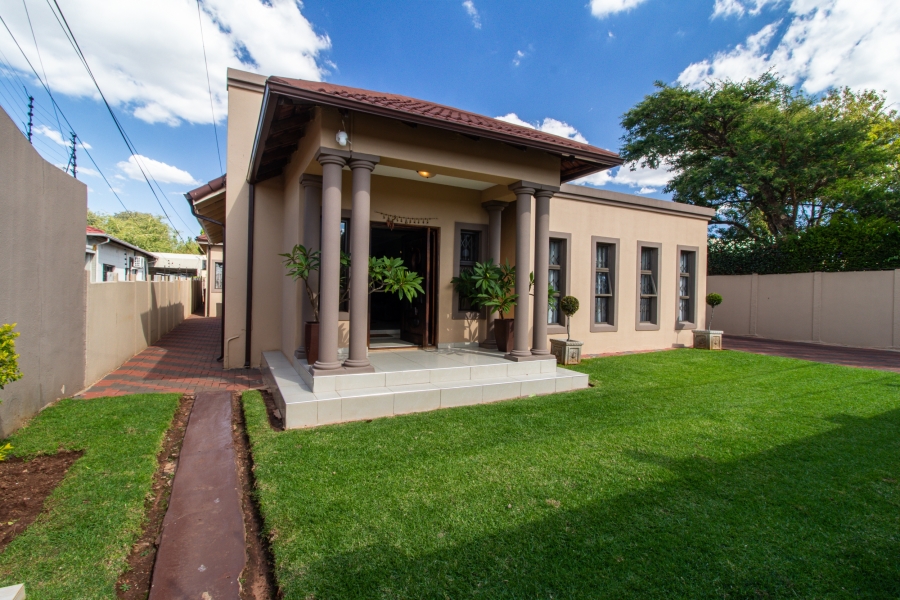 To Let 4 Bedroom Property for Rent in Kensington Gauteng