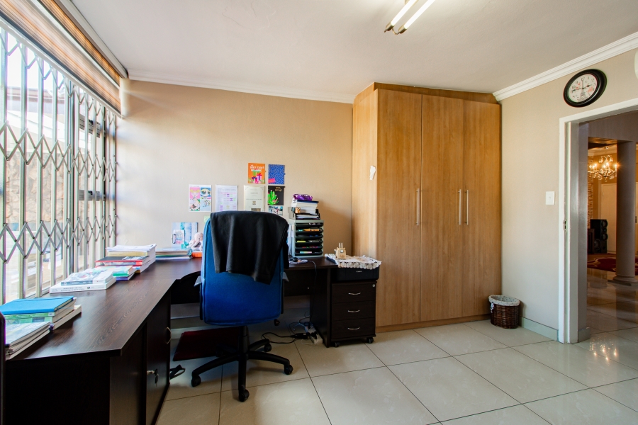 To Let 4 Bedroom Property for Rent in Kensington Gauteng