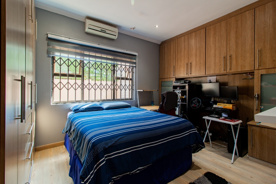 To Let 4 Bedroom Property for Rent in Kensington Gauteng