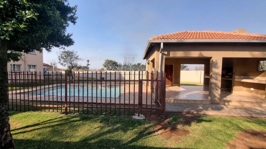 2 Bedroom Property for Sale in Castleview Gauteng