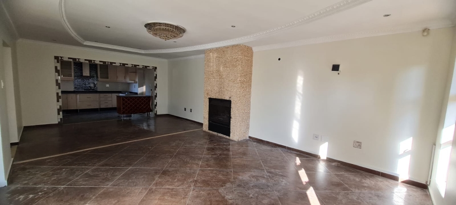 To Let 4 Bedroom Property for Rent in Greenstone Hill Gauteng