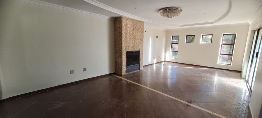 To Let 4 Bedroom Property for Rent in Greenstone Hill Gauteng