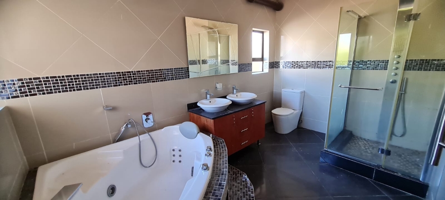 To Let 4 Bedroom Property for Rent in Greenstone Hill Gauteng