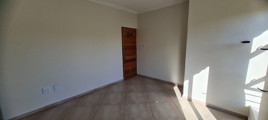 To Let 4 Bedroom Property for Rent in Greenstone Hill Gauteng