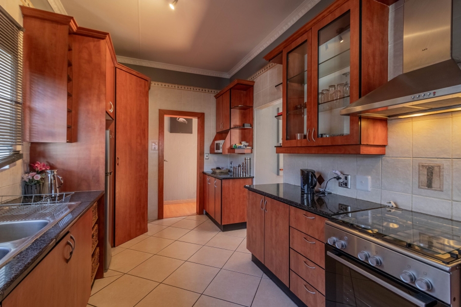 3 Bedroom Property for Sale in Brackendowns Gauteng