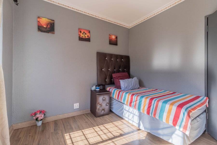 3 Bedroom Property for Sale in Brackendowns Gauteng