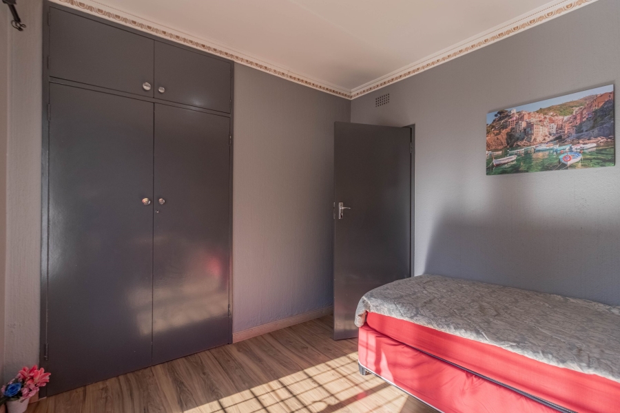 3 Bedroom Property for Sale in Brackendowns Gauteng