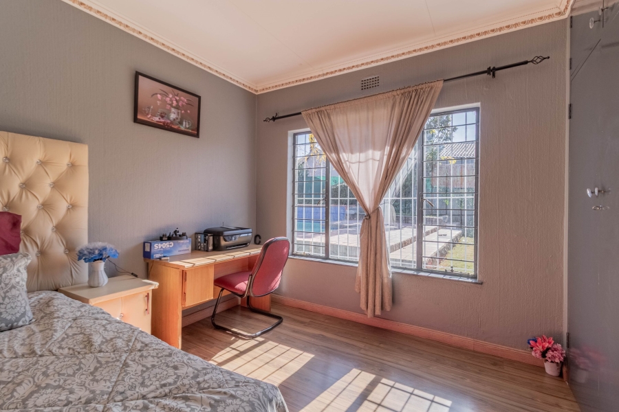 3 Bedroom Property for Sale in Brackendowns Gauteng