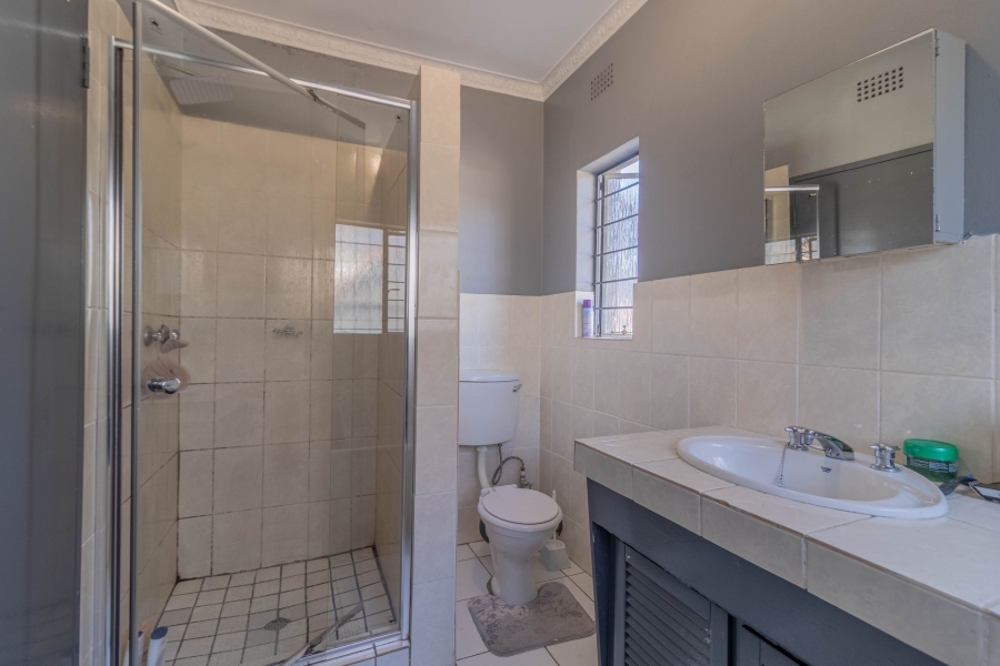 3 Bedroom Property for Sale in Brackendowns Gauteng
