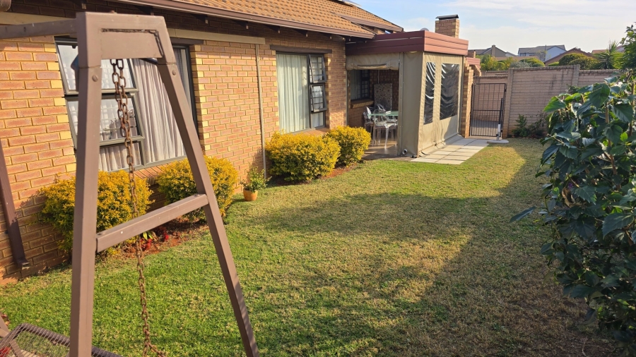 3 Bedroom Property for Sale in Eldo View Gauteng