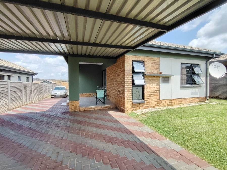 To Let 3 Bedroom Property for Rent in Lotus Gardens Gauteng