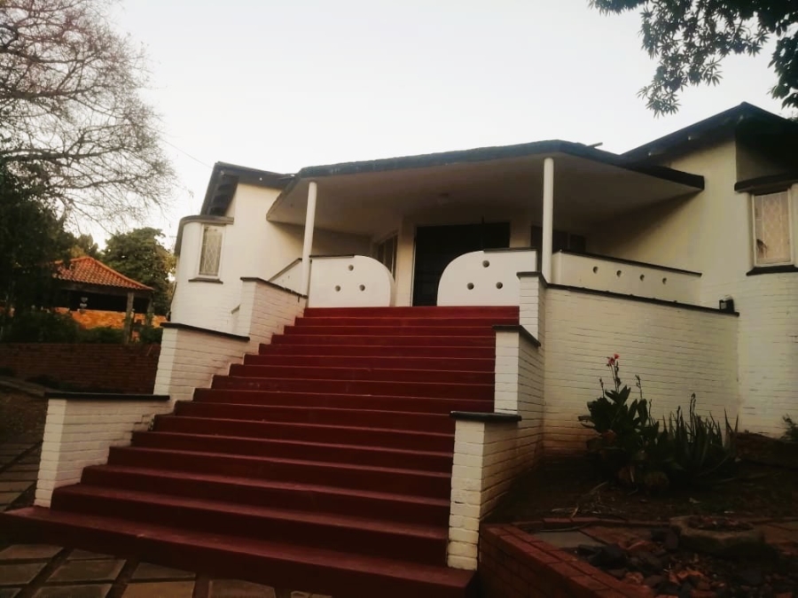 8 Bedroom Property for Sale in Muckleneuk Gauteng