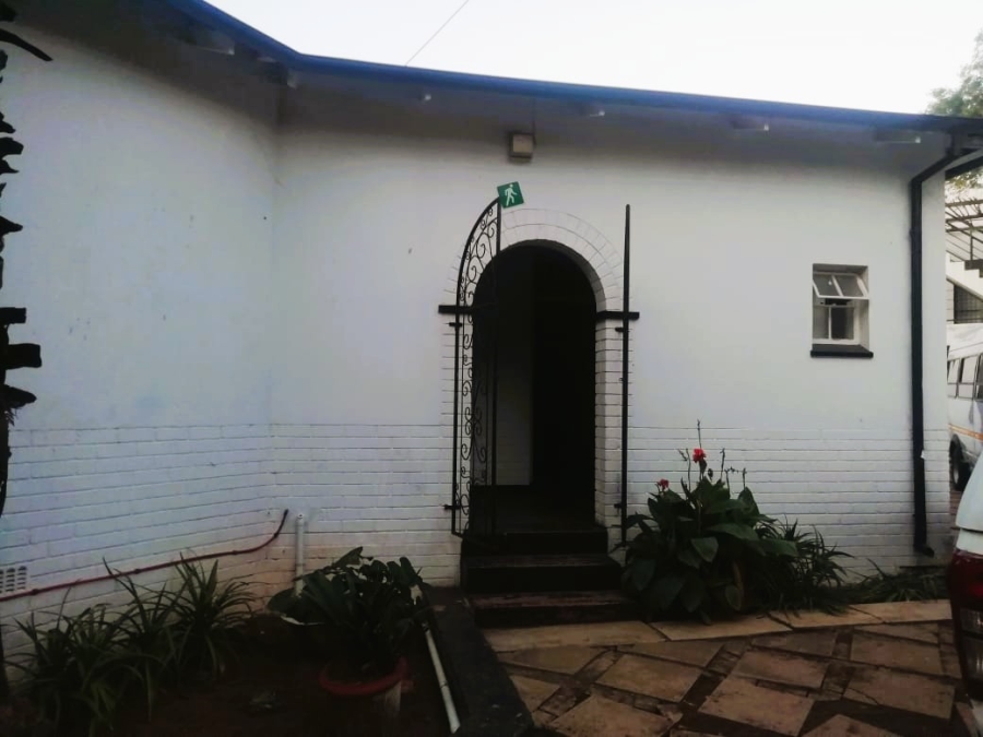 8 Bedroom Property for Sale in Muckleneuk Gauteng