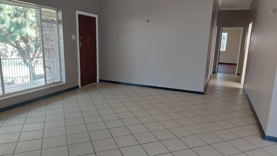 3 Bedroom Property for Sale in Farrarmere Gauteng