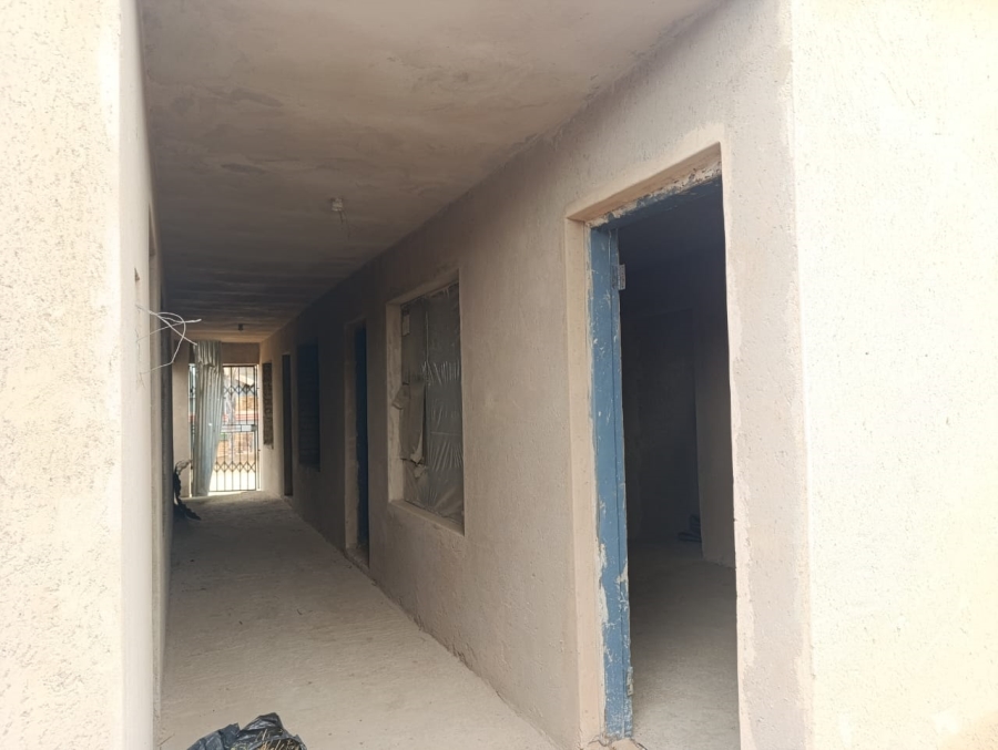 6 Bedroom Property for Sale in Soshanguve R Gauteng
