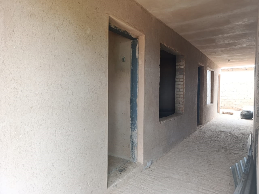 6 Bedroom Property for Sale in Soshanguve R Gauteng