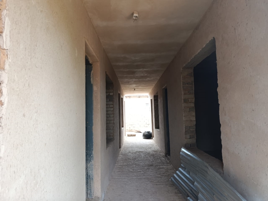6 Bedroom Property for Sale in Soshanguve R Gauteng