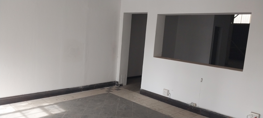To Let commercial Property for Rent in Randjespark Gauteng