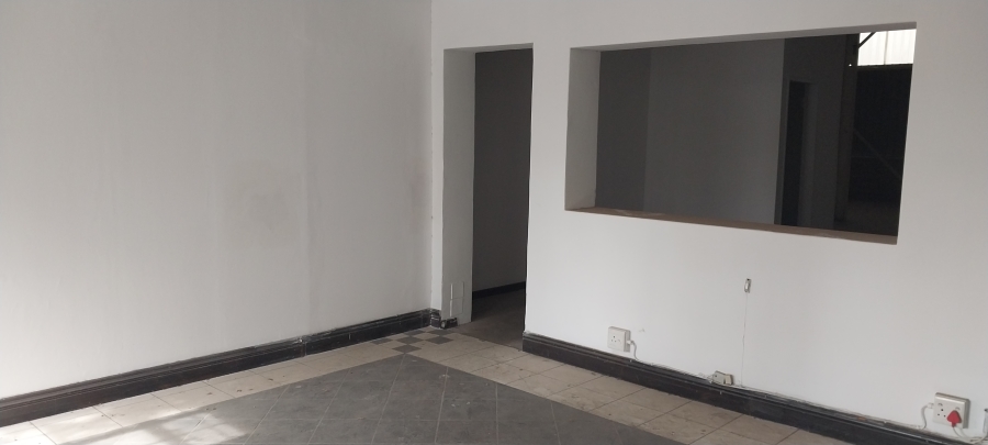 To Let commercial Property for Rent in Randjespark Gauteng