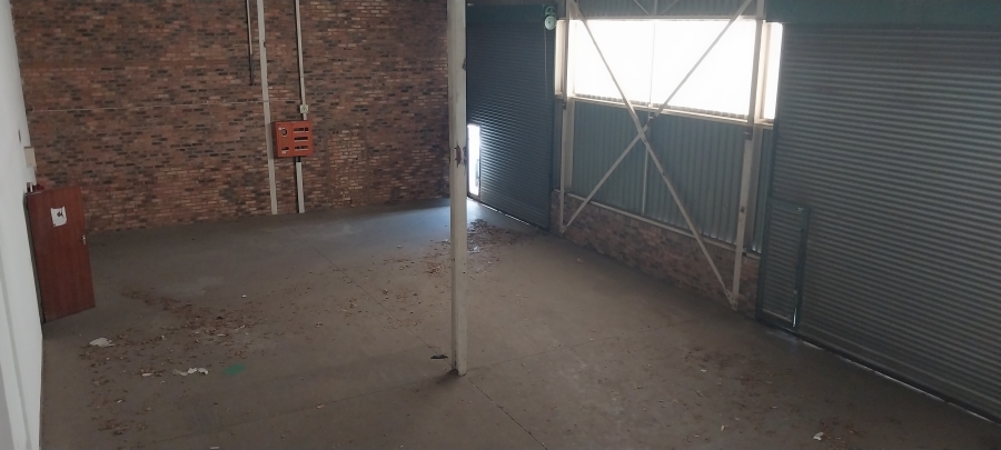 To Let commercial Property for Rent in Randjespark Gauteng