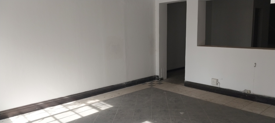To Let commercial Property for Rent in Randjespark Gauteng