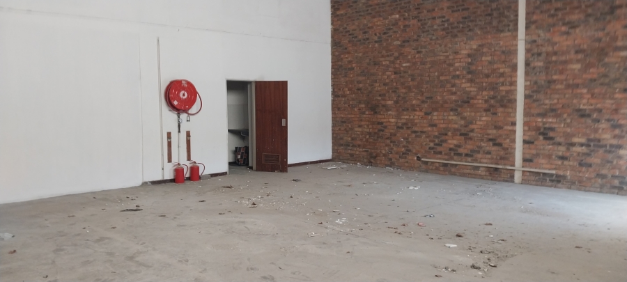 To Let commercial Property for Rent in Randjespark Gauteng