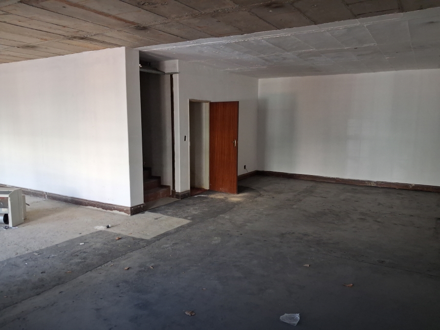 To Let commercial Property for Rent in Randjespark Gauteng